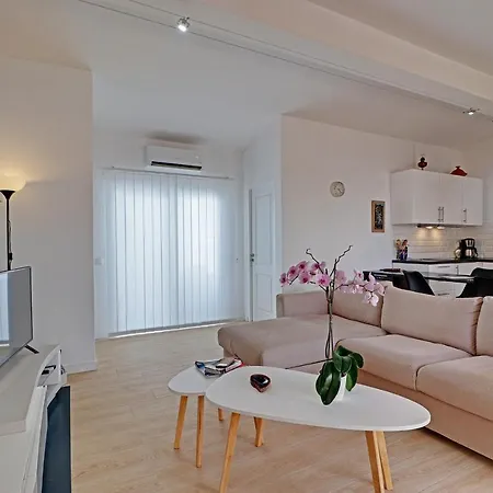 Villa Village Breeze *